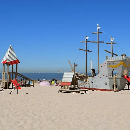 3 Sovrum Trevlig I Oostende