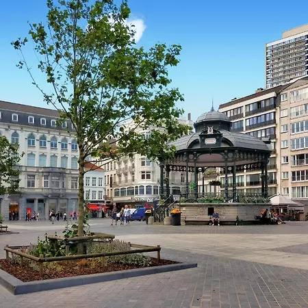 Apartment 3 Bedroom In