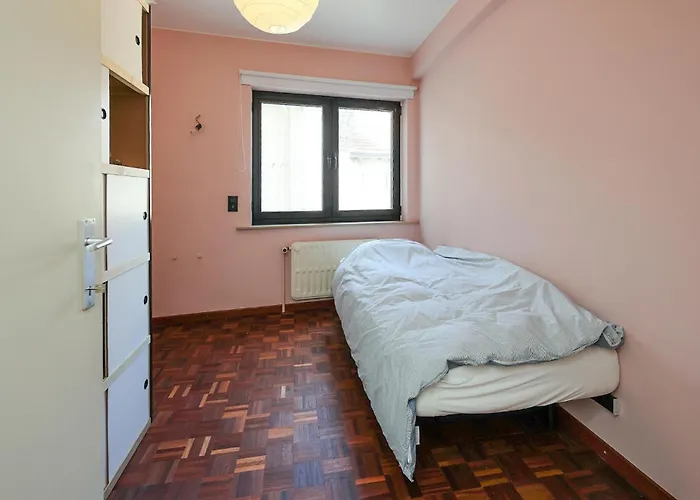 Apartment 3 Bedroom In Ostend